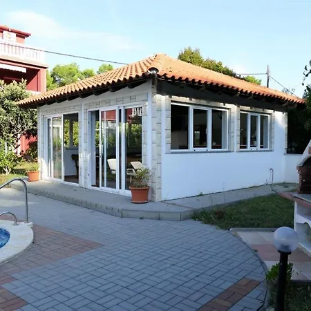 Apartment In With Terrace, Air Conditioning, Wifi Mundanije