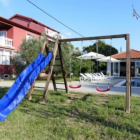 Apartment In With Terrace, Air Conditioning, Wifi *