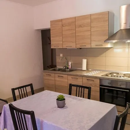 In With Terrace, Air Conditioning, Wifi *