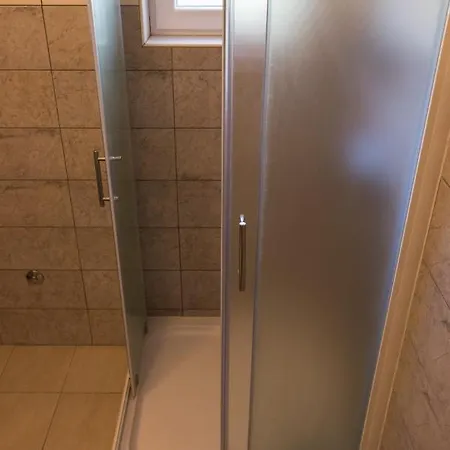In With Terrace, Air Conditioning, Wifi Apartment Mundanije